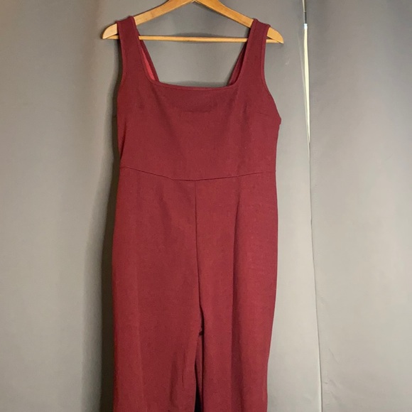 💖 2/$25 NWT! SHEIN SXY Slit Hem Flare Leg Jumpsuit - Picture 3 of 9